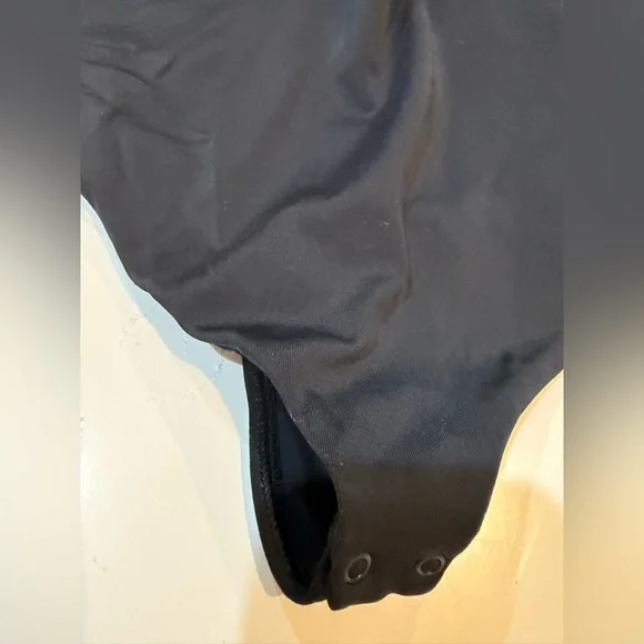 Wolford Black Shaping Camisole w/ Molded Cups – Size Small (D Cup)